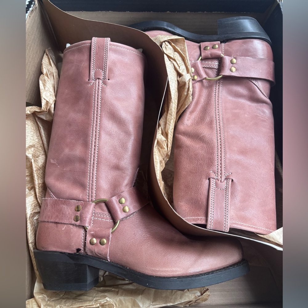 Harness 12R Frye Boots